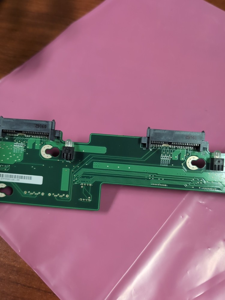 Dell CS24-SC F1D Server SAS/SATA Backplane DAS29RTB4B0