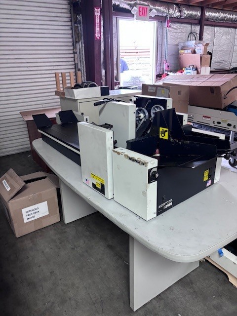 Accufast KT2 tabber with Feeder and Conveyor