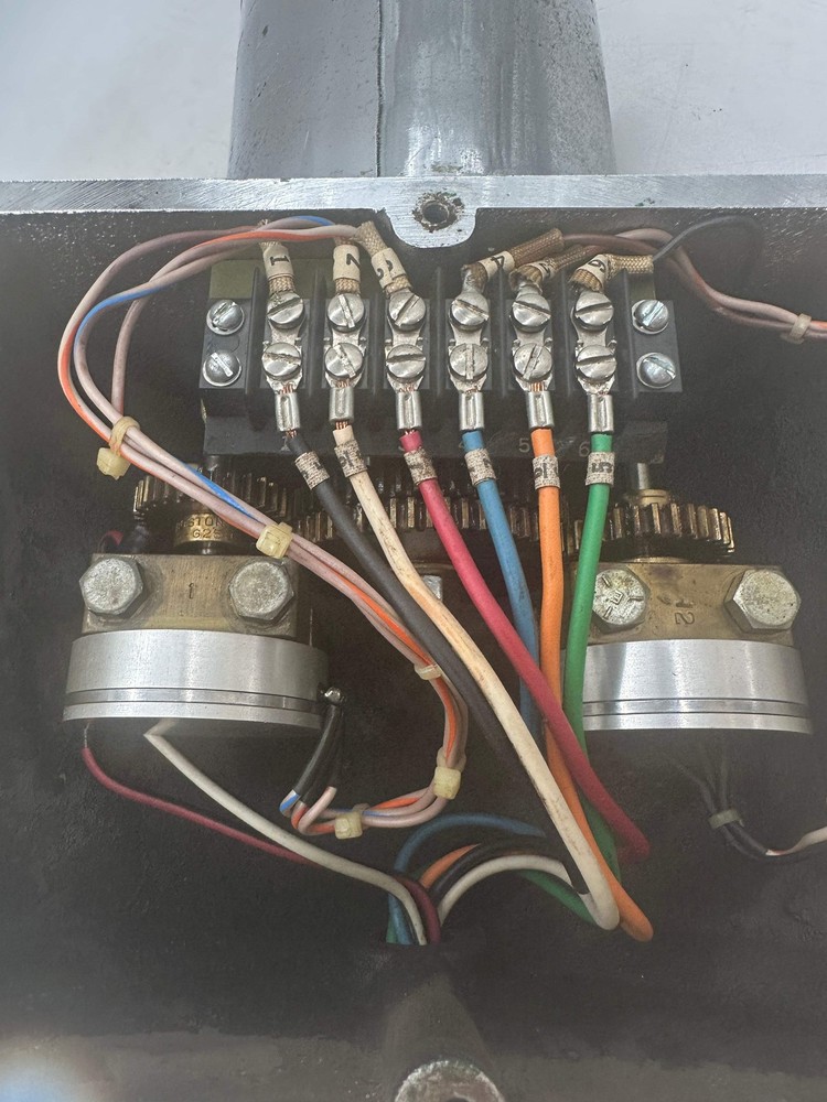 Matthews Marine Systems Left / Right Lever Steerer (Used)