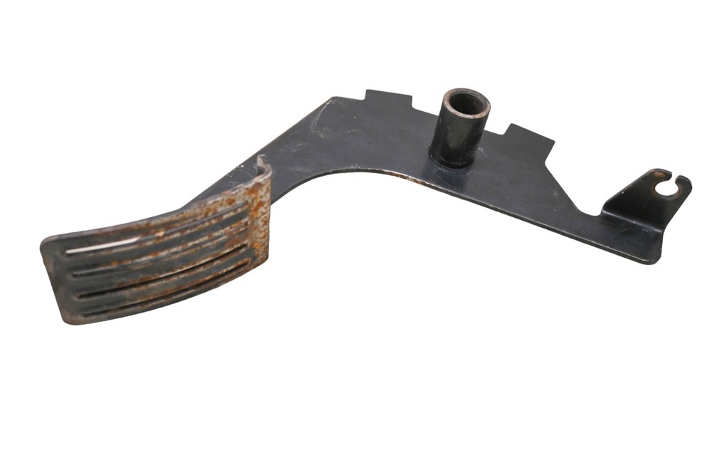18 Cat CUV105D Throttle Pedal