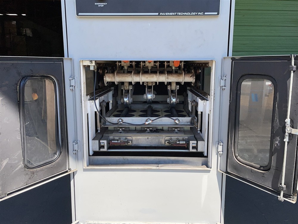 PAVEMENT TECHNOLOGY INC. ASPHALT PAVEMENT ANALYZER APA AS-IS