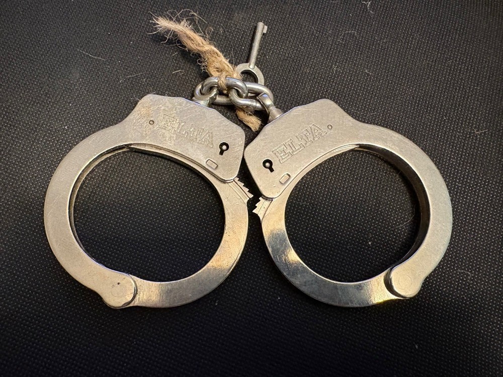 ELTA Handcuffs With Key. Working order.