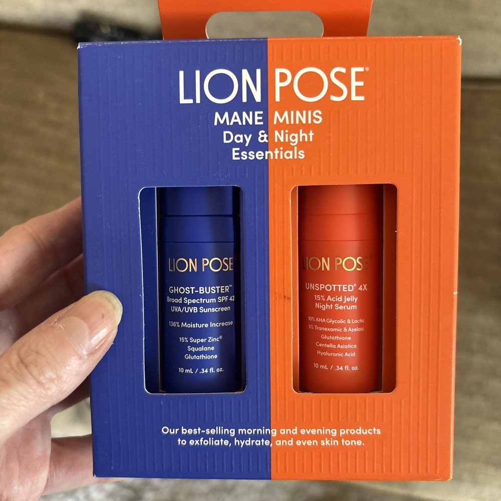 LION POSE MANE MINIS Day Night Essentials, NIB