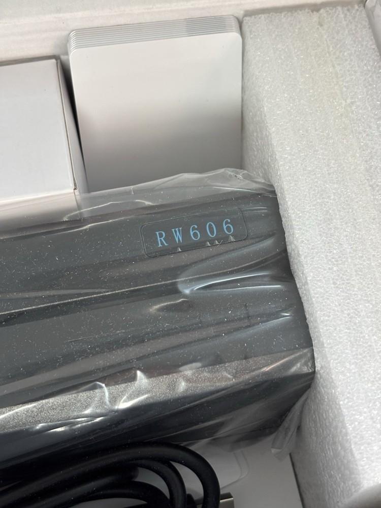 NEW MISIRI Bluetooth Mag VIP Card Reader Writer Encoder RW606 NIB
