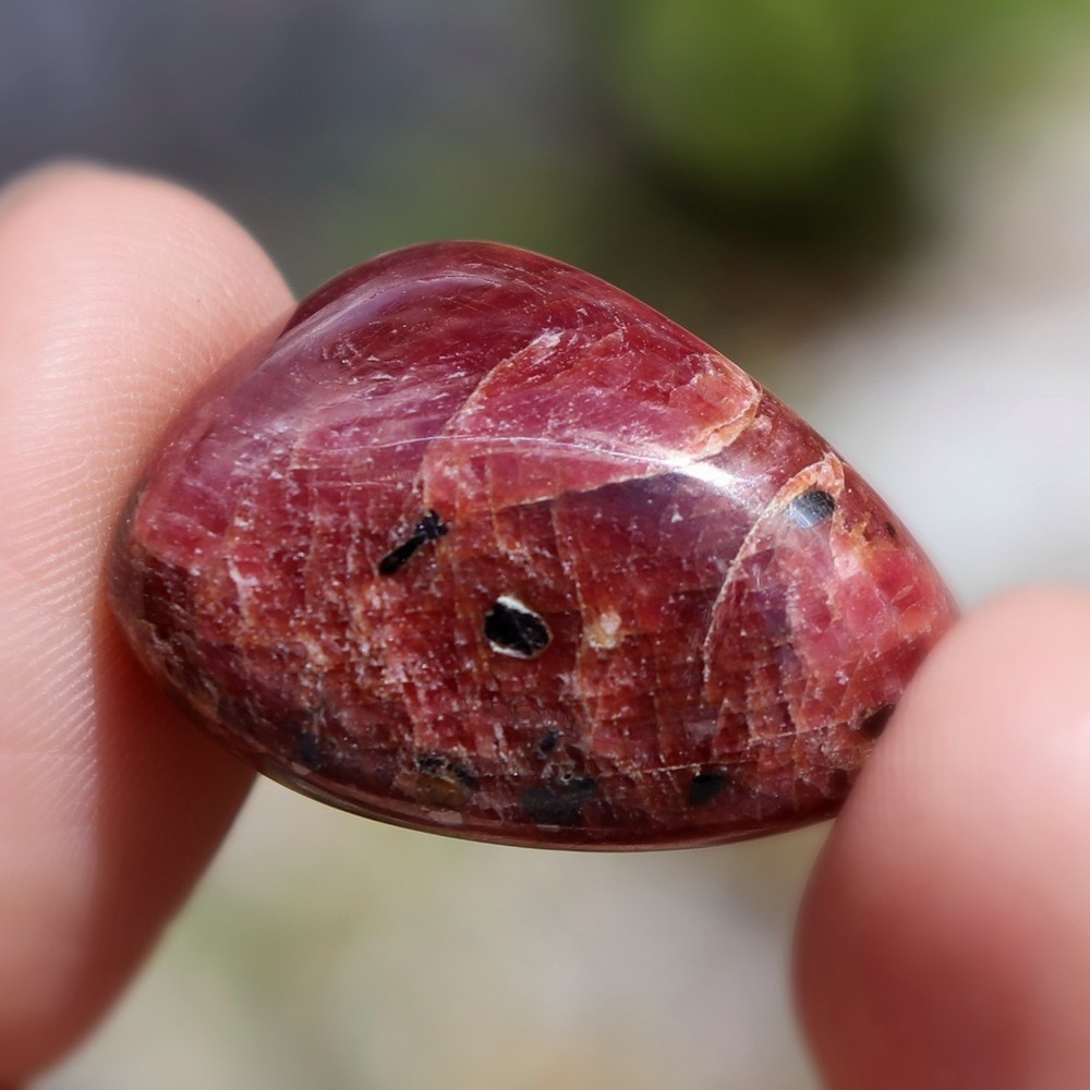 Tumbled Stone: Ruby, Red Corundum from India, Fluorescent (RUB54)