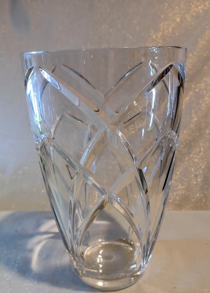 Crystal Diamond Cut Vase