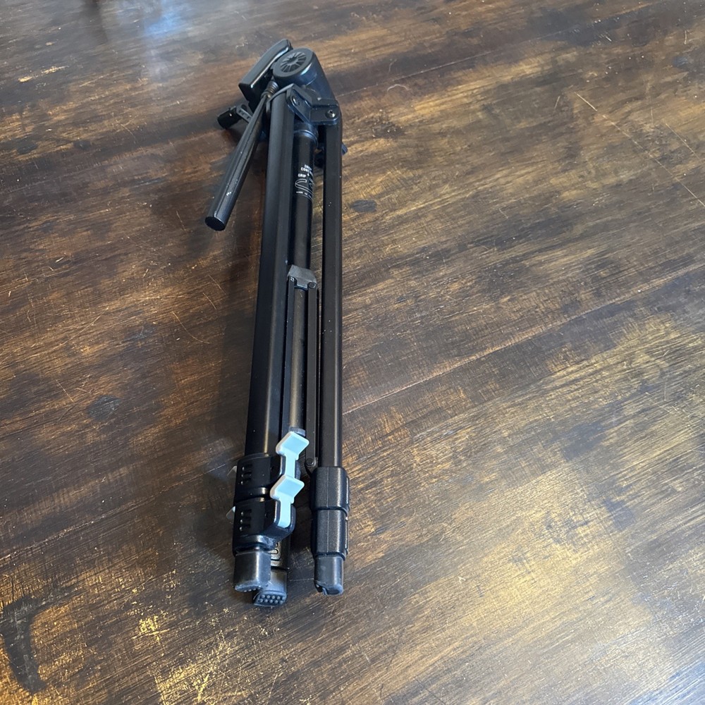 Coast Compact Camcorder/Camera Tripod Model VTR-77G