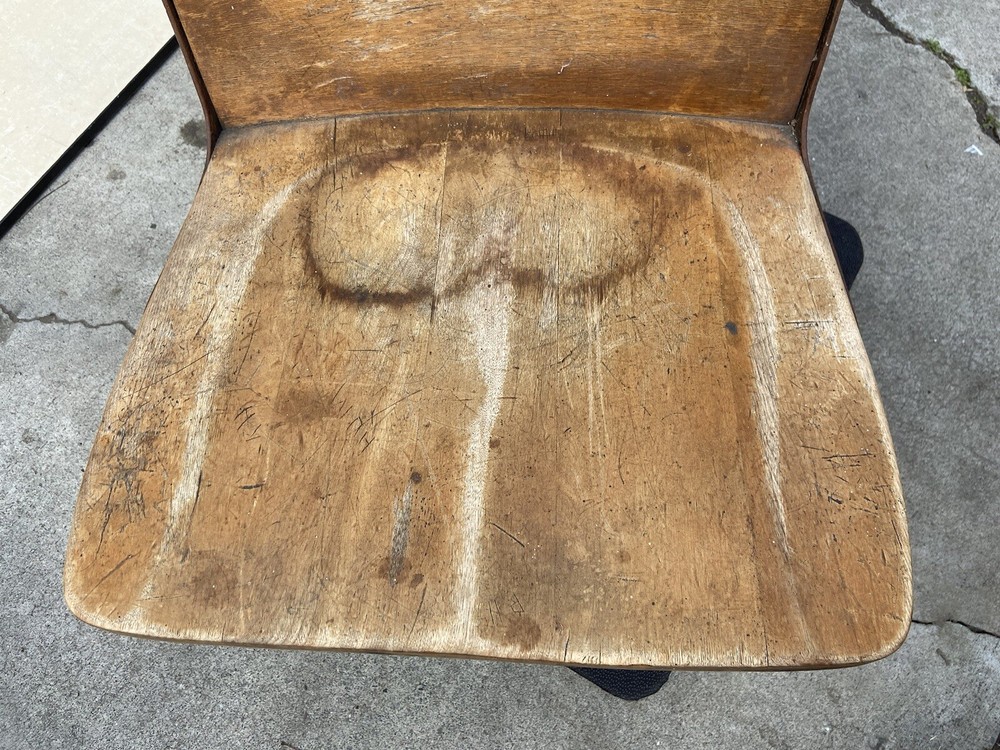 Antique ELEMENTARY SCHOOL DESKs