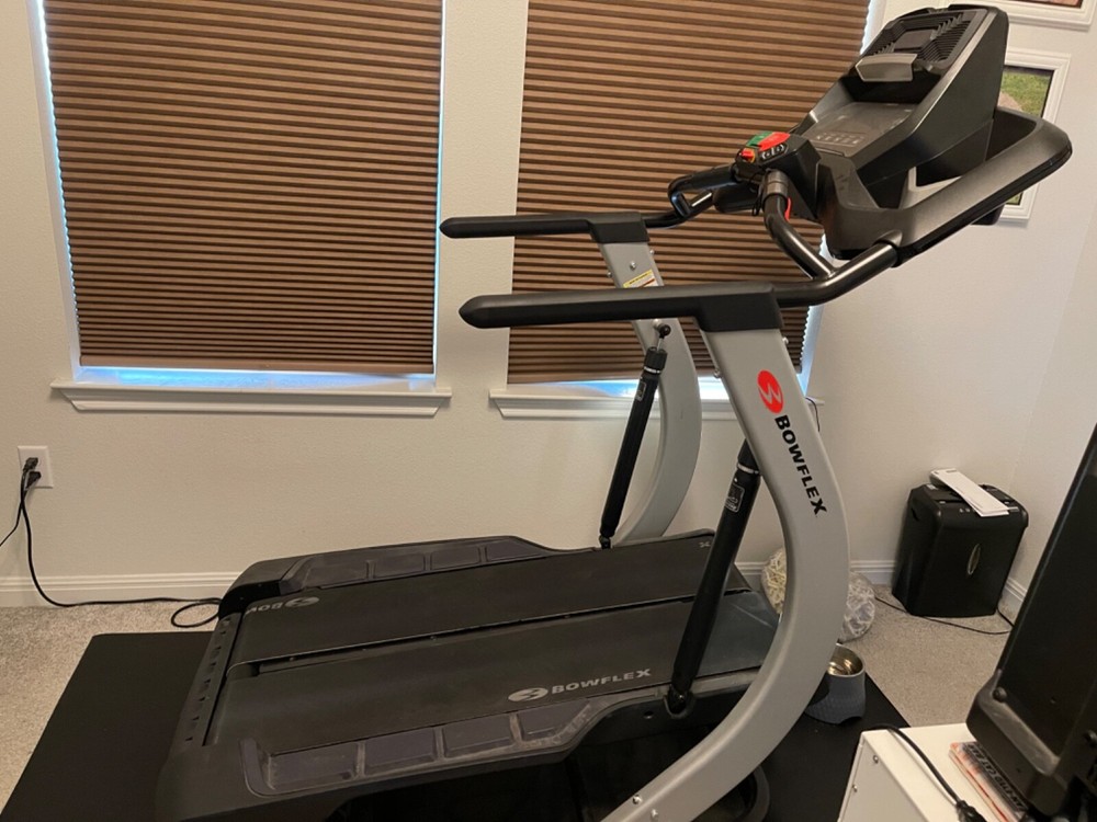 Bowflex Treadclimber TC200 Barely Used, great condition!