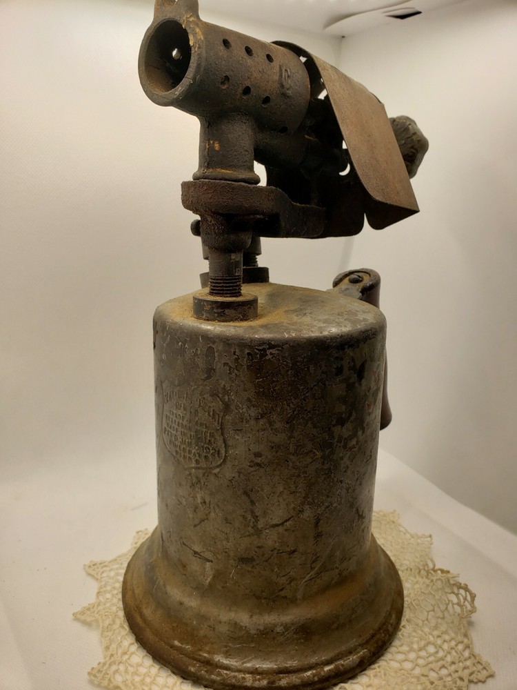 Clayton & Lambert Blow Torch Model 32A :