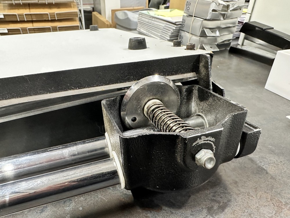 Akiles Roll@Blade 36" (3615) Precision Rotary Trimmer Cutter