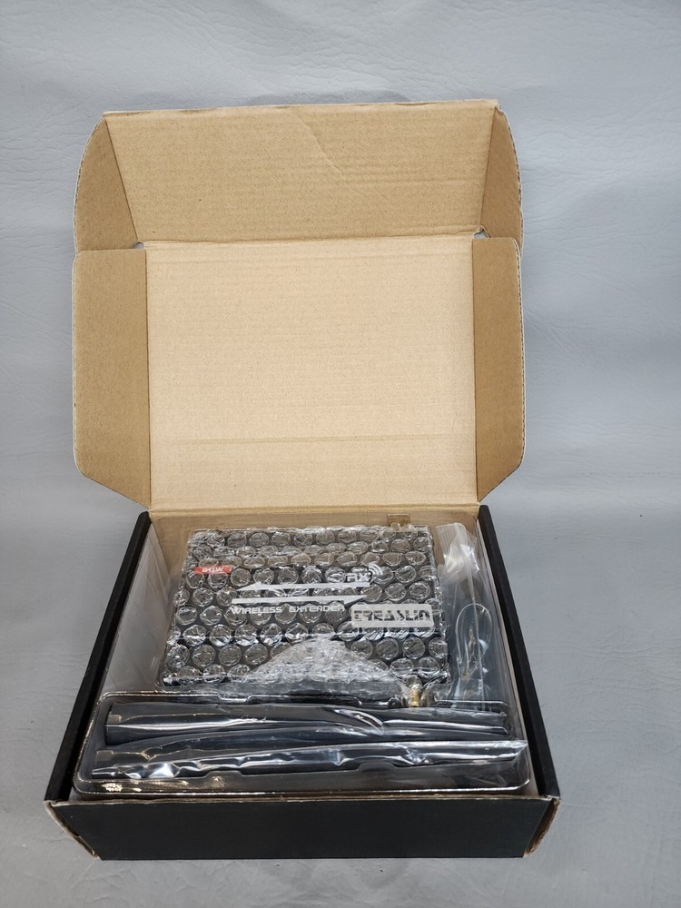 Treaslin Wireless Extender RC 811W A1