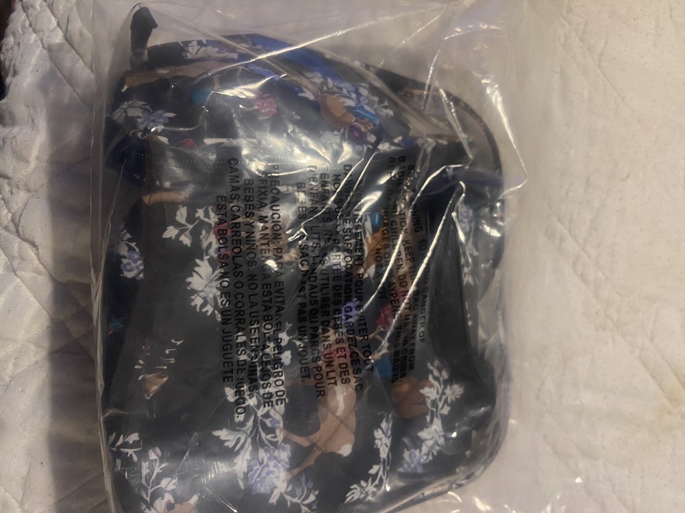 Vera Bradley 4 Piece Cosmetic Set