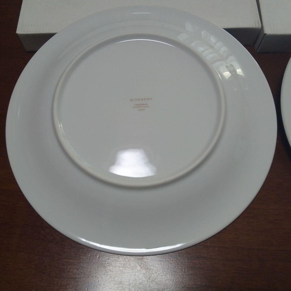 Givenchy Yamaka Plate 27cm Pair Set