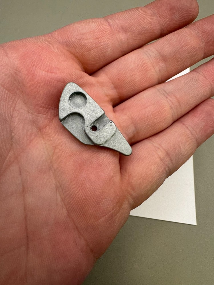 Dye DM7 Eye Covers-Satin Silver