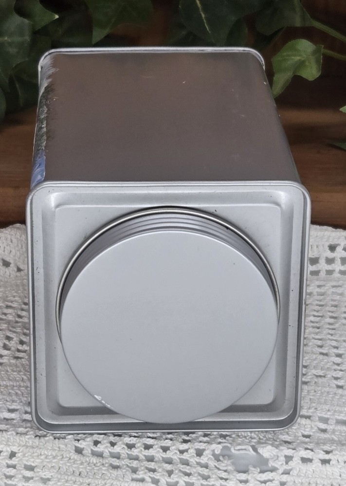 square metal tin (25003) hand painted