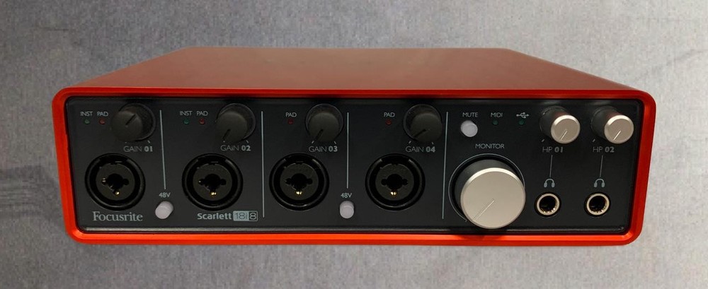 Focusrite Scarlett 18i8 Audio/MIDI Interface 1st generation!