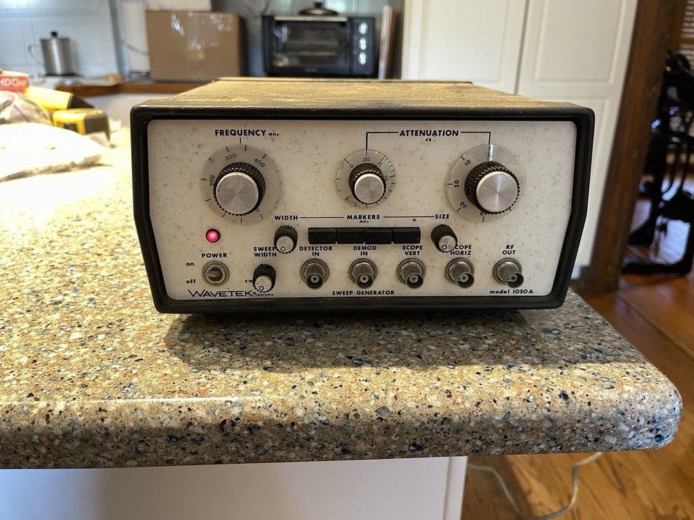 Wavetek Model 1050A SWEEP GENERATOR Turns On Not Tested