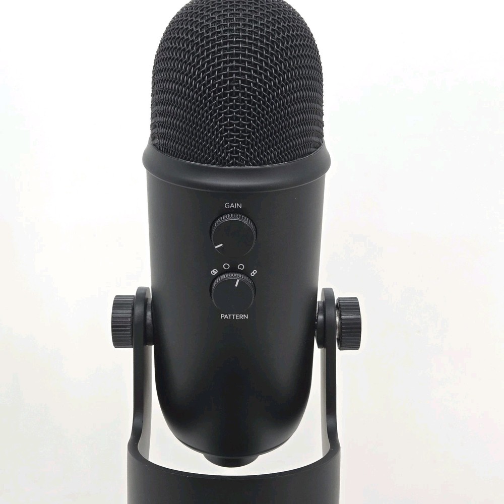 Blue Yeti USB Condenser Microphone Black Multiple Polar Patterns Mute Switch