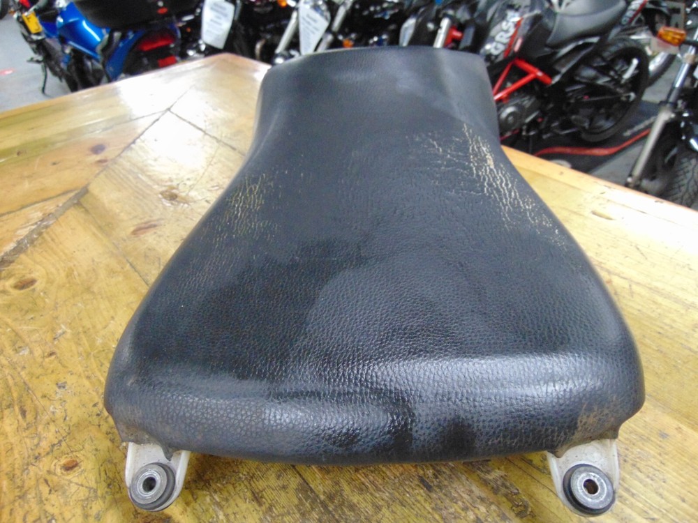 HONDA CBF125 08-14 FRONT SEAT