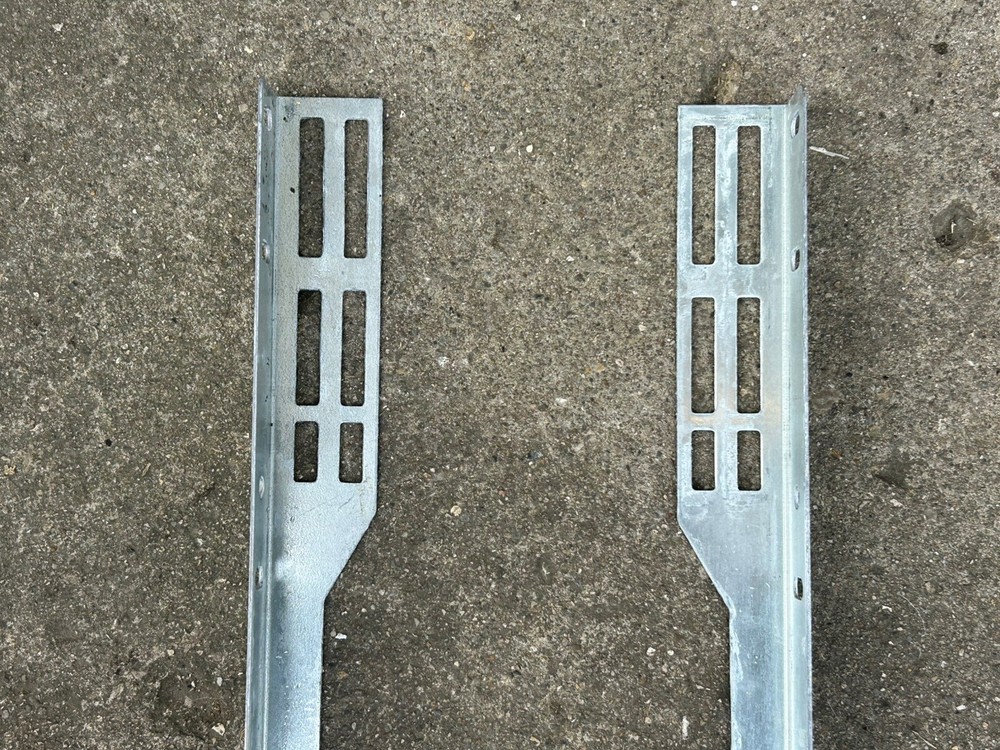 Garage Door Flag Bracket Slotted (Pair)