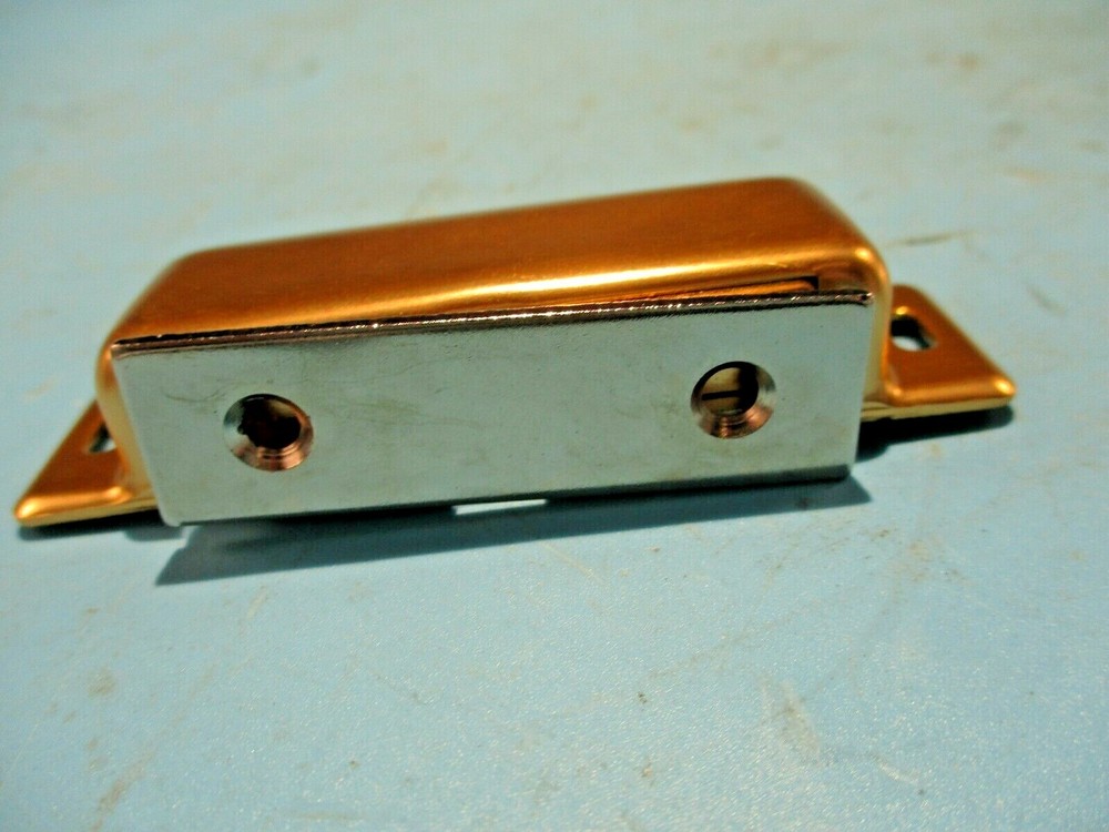 NEW MISUMI MGCE2 MAGNET CATCH