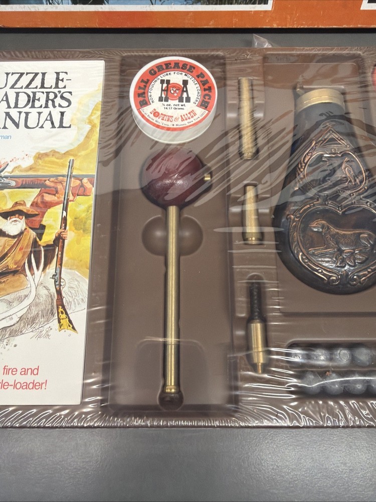 Vintage Sealed H&A Muzzle Loading Accessory Kit W/ Embossed Gun Power Flask Ms4