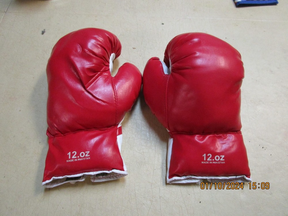 red & white 12oz Boxing Gloves