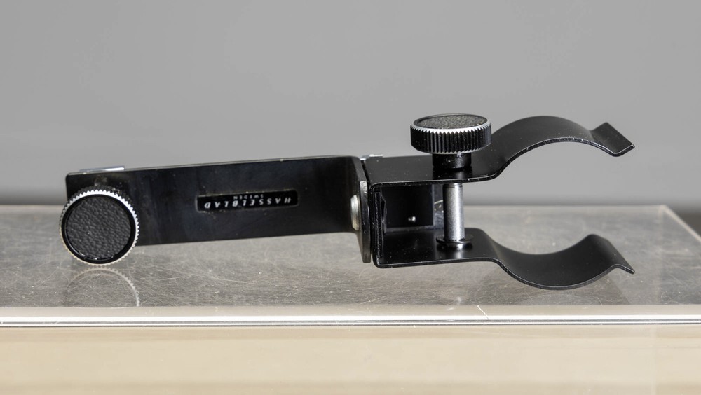 HASSELBLAD ADJUSTABLE FLASH GRIP BRACKET with box 45039