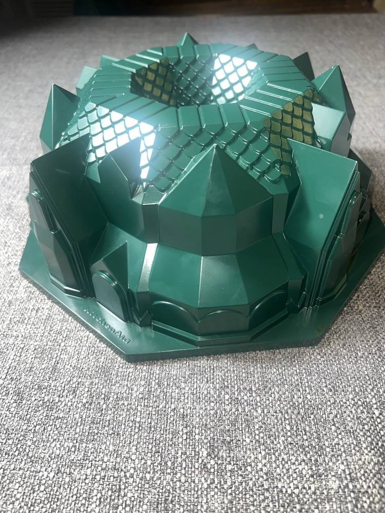 KitchenAid Victorian House Cake Pan Color Green