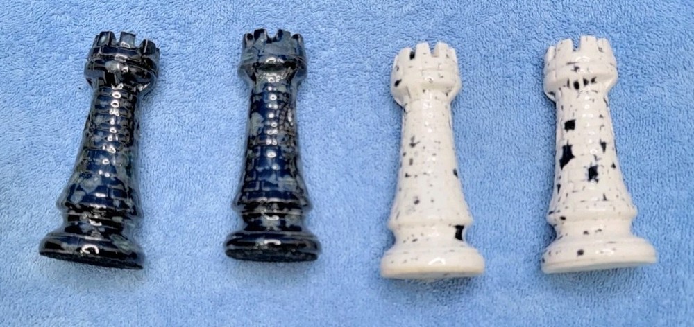 Maryware Creations 32 Plus Piece Ceramic Chess Set Black & White Mottled & Board