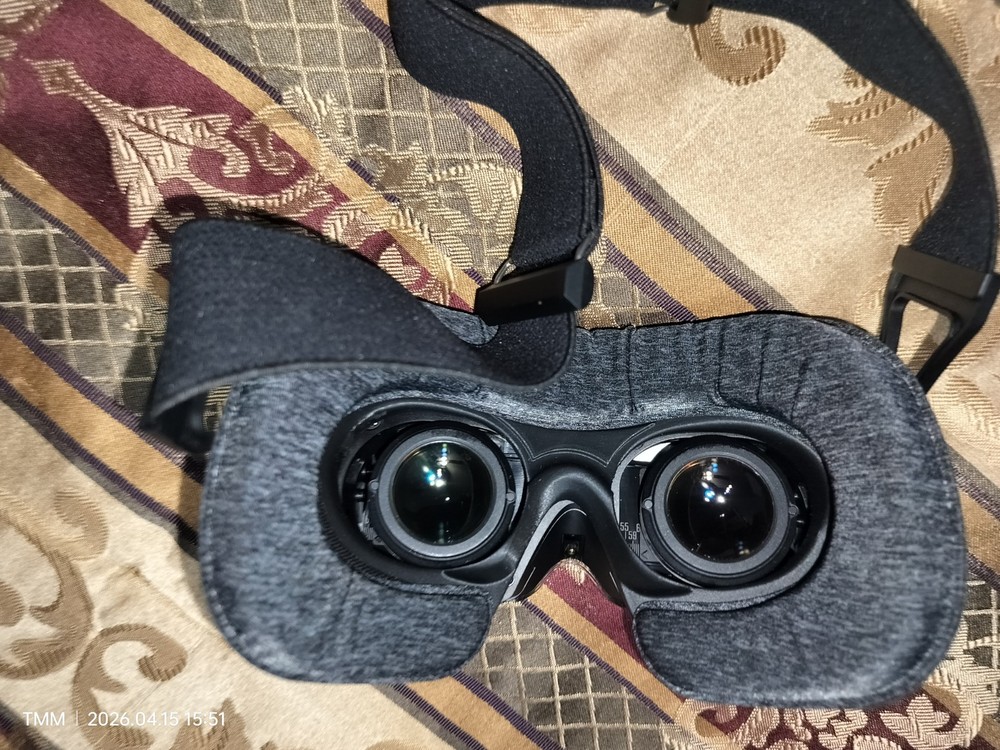 Bigscreen Beyond 2 VR Headset With Studioform X1-B Interface