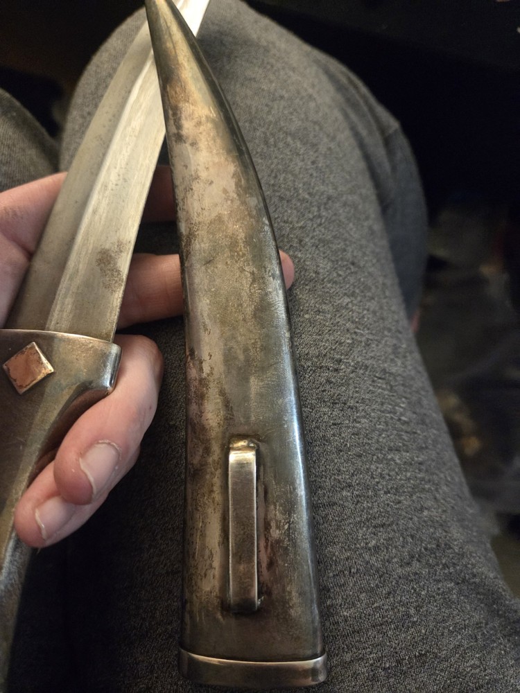Silver Metal Collectible Dagger Single Edge with Sheath