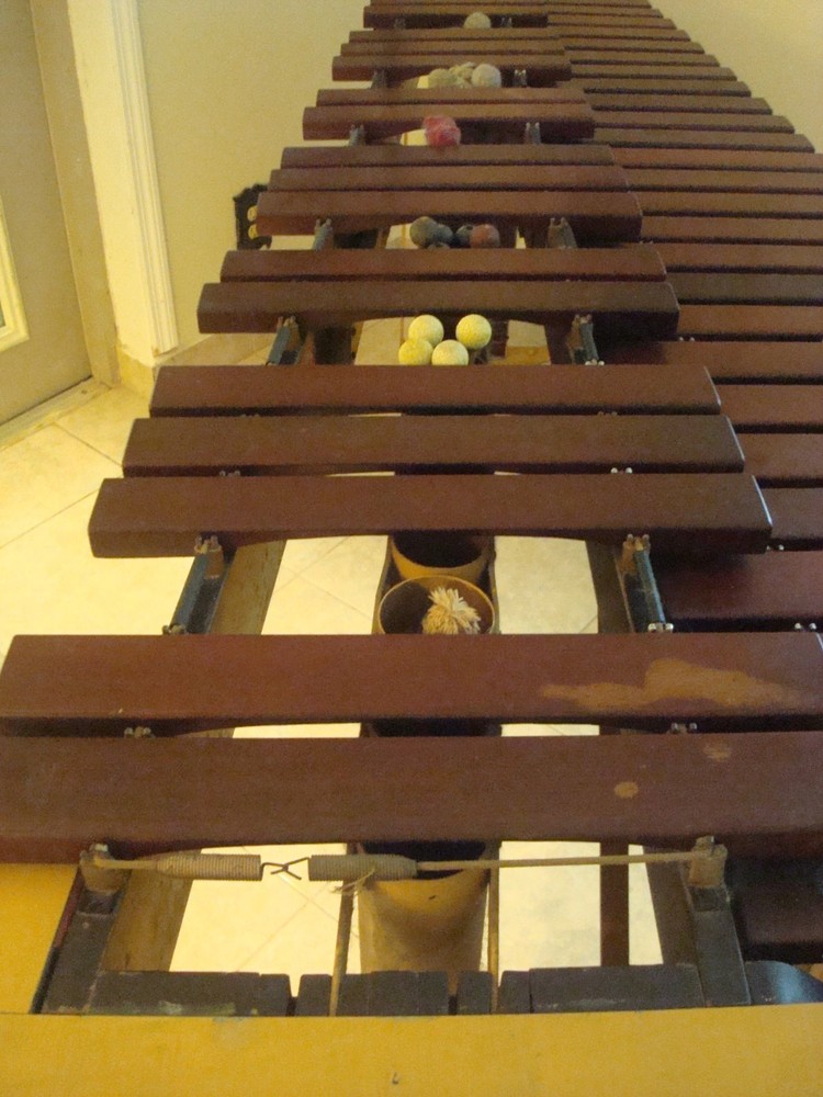 Deagan 4 Octive Marimba - Rosewood Bars