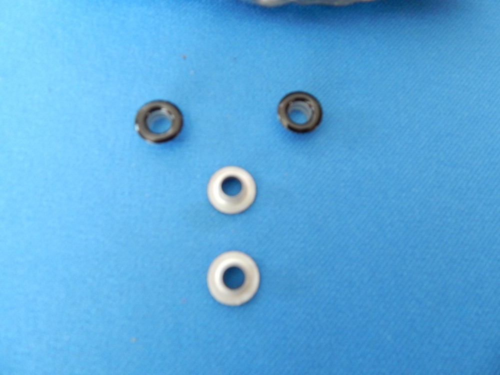 EYELET-BLACK-SILVER BARREL-2000 PIECES