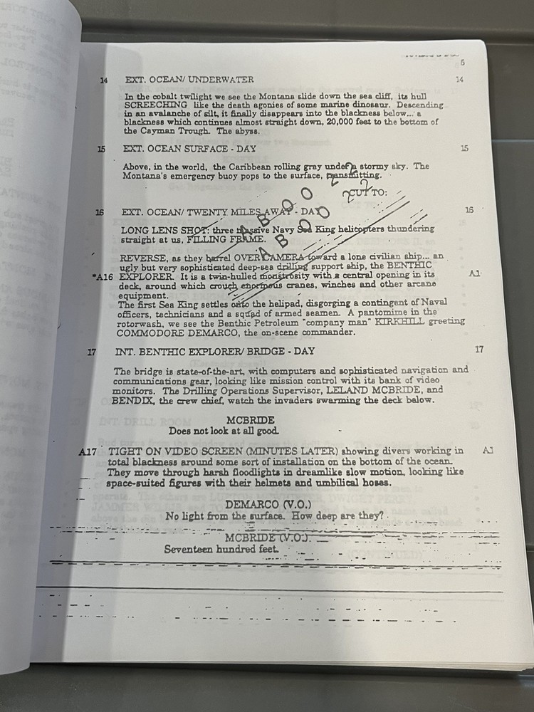"The Abyss" 1988 JAMES CAMERON Revised Draft Screenplay Vintage Movie Script