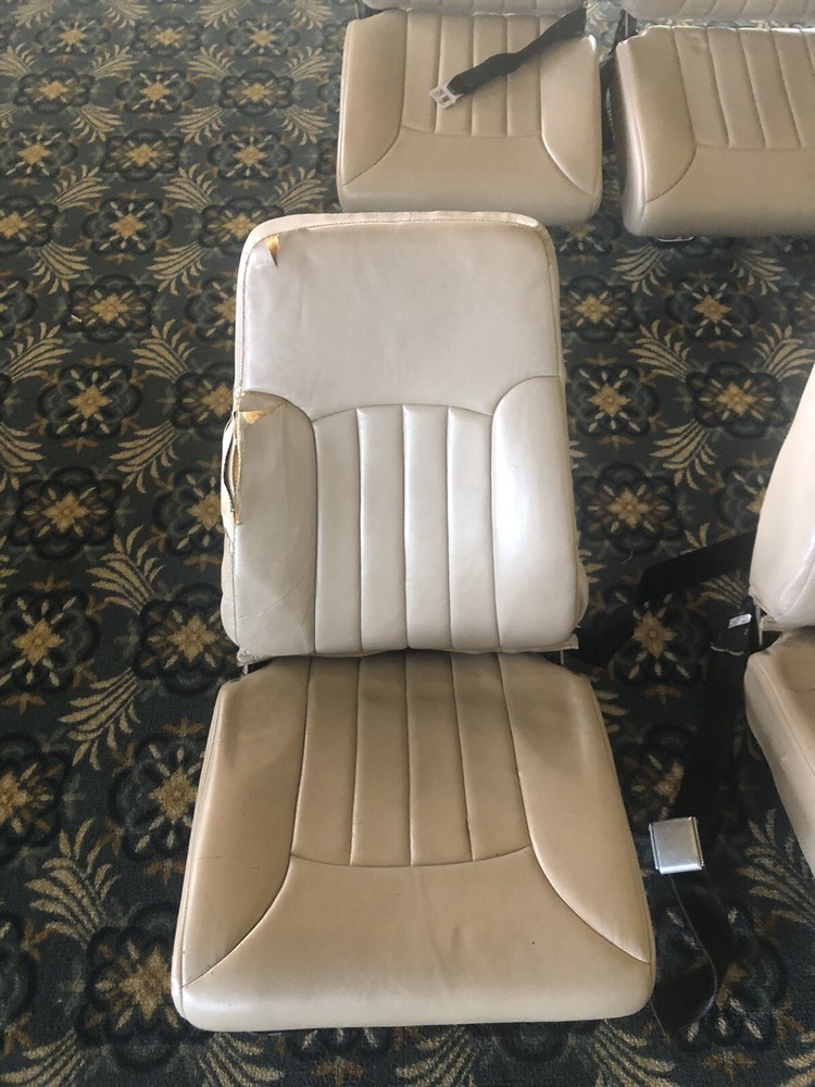 Beechcraft Baron, d55 seats $1800