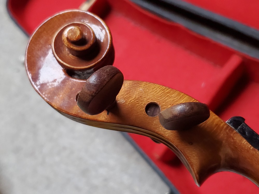 nicely flamed old 3/4 Violin violon