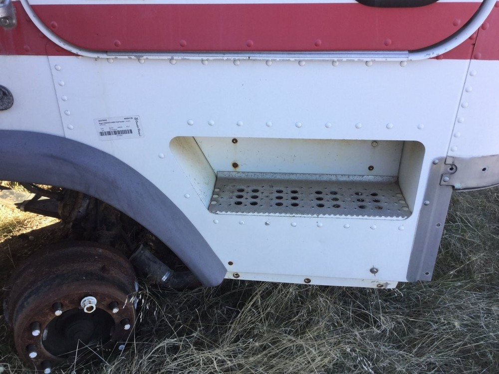Freightliner FLB ALUMINUM Right/Passenger BELOW DOOR Panel