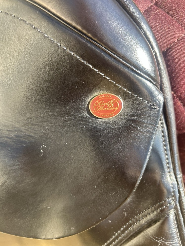 17.5” Kent & Masters General Purpose Saddle – Adjustable Gullet