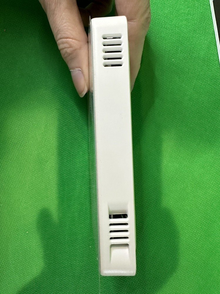 Bosch Connected Control BCC50 Wi-Fi Thermostat Open