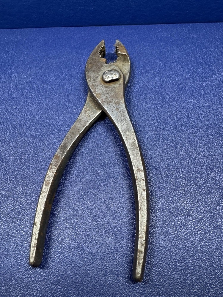 Vintage Chanielson,s 44 pliers
