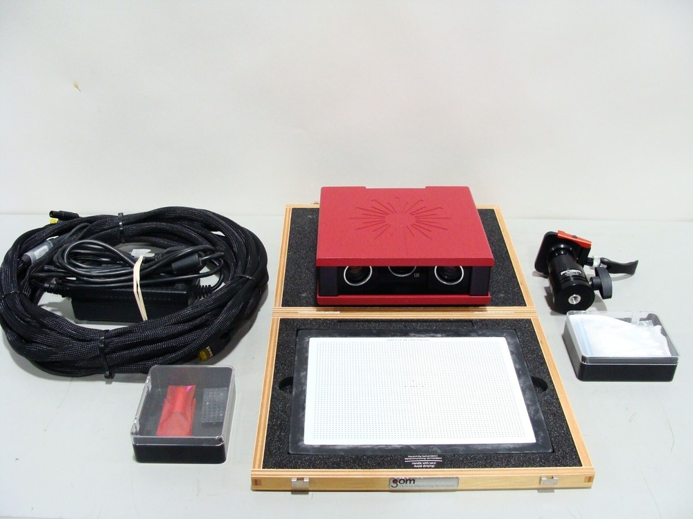 GOM Atos Core 135 Metrology 3D Scanner W/ Calibration Panel & Case - NO SOFTWARE