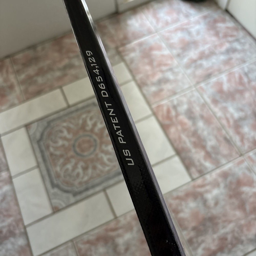 Warrior DT2 senior Hockey Stick (lefty )