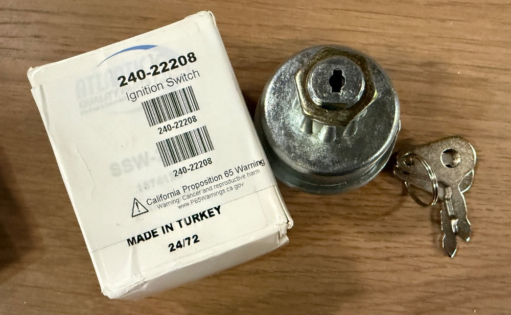 Ignition Switch 12V Threaded Stem for Farmtrac Massey Ferguson 240-22208