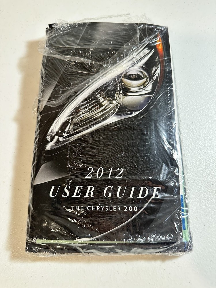2012 Chrysler 200 Owner’s Manual Set