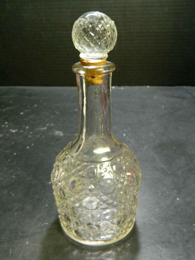 Vintage Daisy Button Perfume Bottle w/ Diamond Pattern Stopper 7" Excellent Con