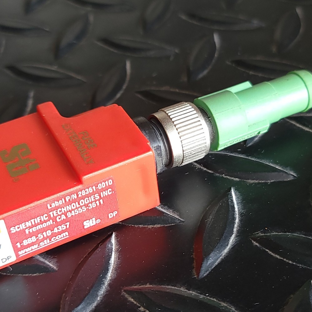 STI - MA-20DPCC - MA Series - Magnetically Actuated Safety Interlock Switch