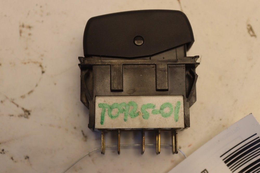 2013-2021 PETERBILT 579 REGEN DISABLE MANUAL CONTROL SWITCH BUTTON OEM