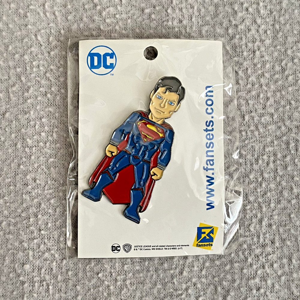 SDCC Comic-Con Exclusive – DC Fansets Superman Pin – NEW